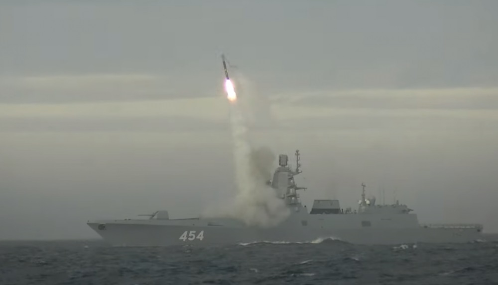 俄國防部發布超音速巡弋飛彈「鋯石」試射影片。（俄國防部影片截圖）