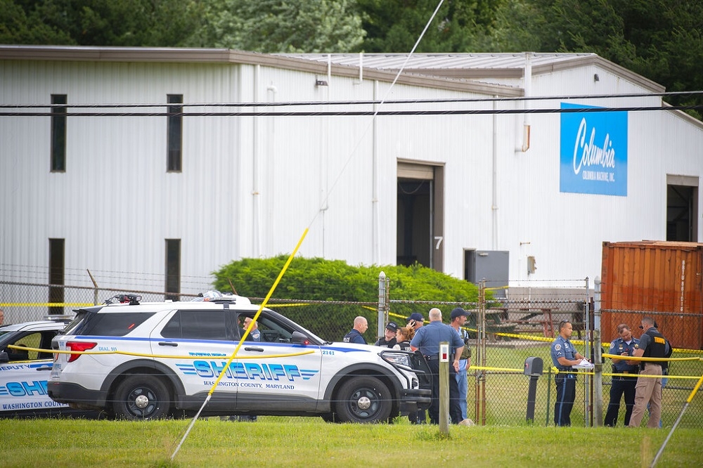 美國馬里蘭州一座工廠爆發槍擊案。（美聯社）