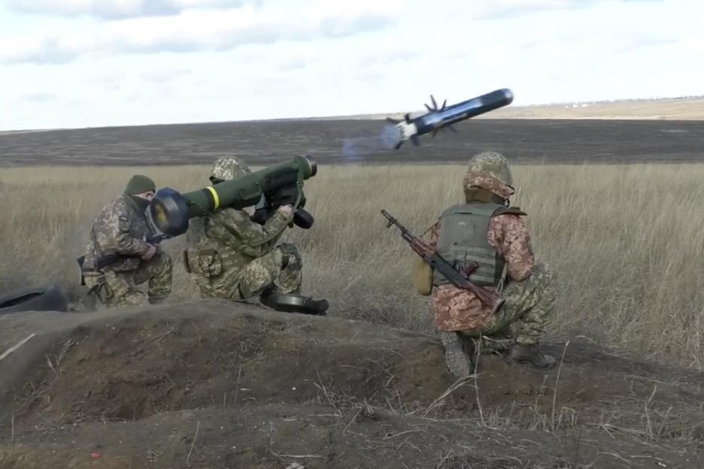 美國贈送烏克蘭的標槍飛彈成了抗俄利器，卻被指「送後服務」有待加強。（美聯社）