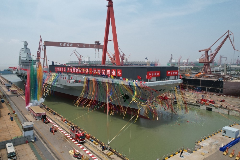 中國第三艘航母「福建號」17日舉行下水儀式。（取自中國國防部）