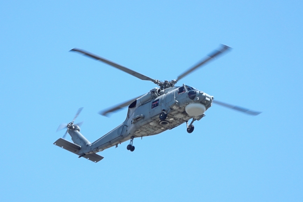 國軍一架S-70C反潛直升機今天在高雄左營基地墜毀，目前正調查失事原因。（資料照片／王侑聖攝）