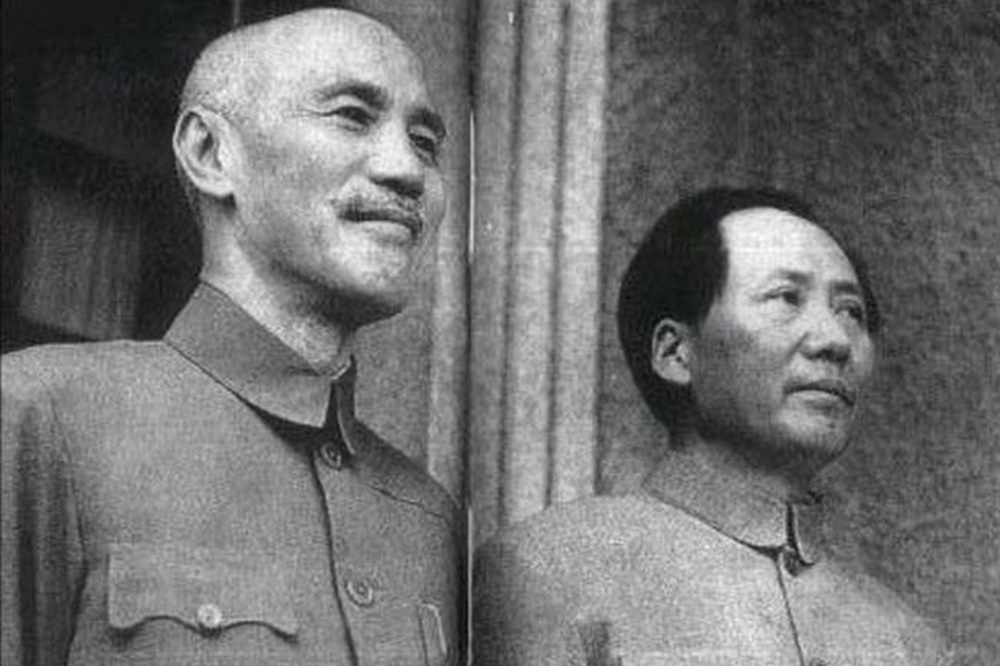 蔣介石（左）與毛澤東（圖片取自網路）
