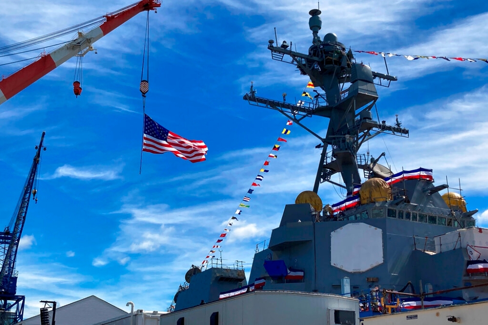 美國海軍驅逐艦「巴西隆」（USS Basilone）於6月18日舉行命名典禮（美聯社）