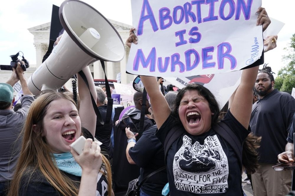 半世紀前的「羅素韋德案」並不是爭取合法墮胎進程的完結，同樣的，今天美國最高法院推翻50年前的裁決，也不是反墮胎任務的最後一章。（美聯社）