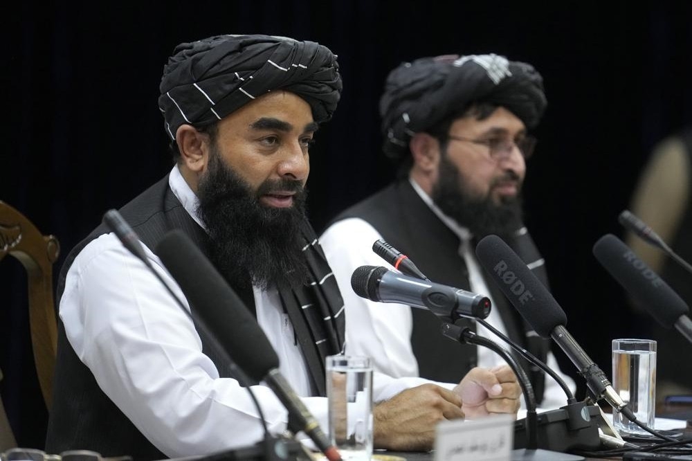 塔利班掌權以來，首度召開阿富汗全國宗教和部落領袖會議，全體認可對塔利班政府的支持。（美聯社）