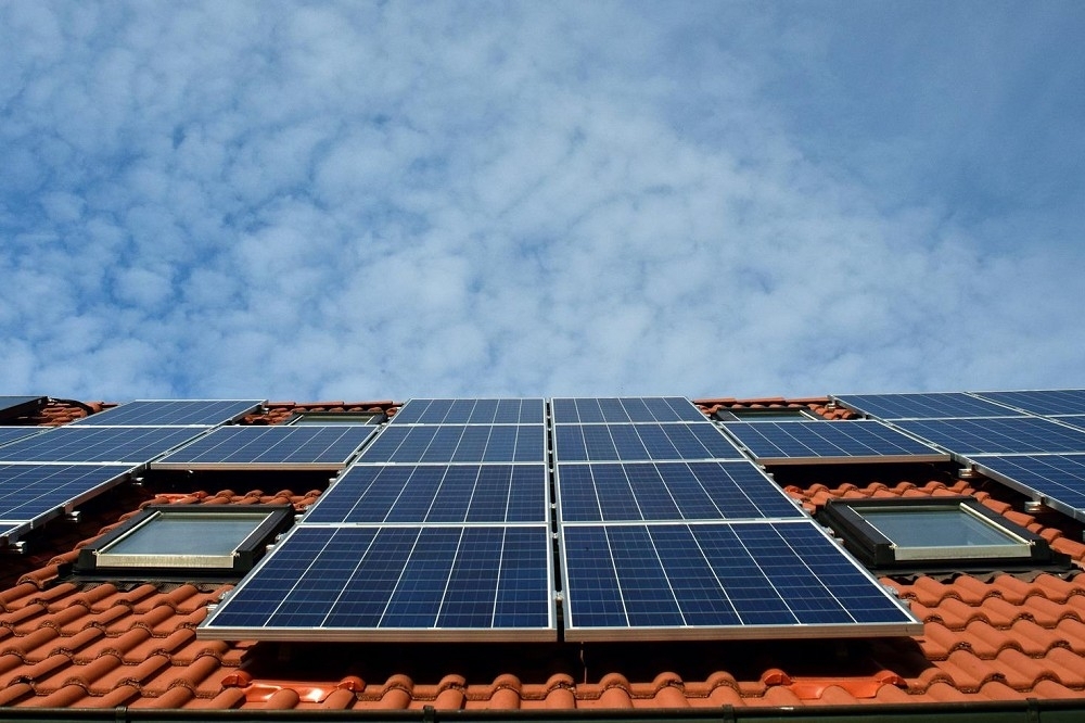 國際能源總署警告，中國主宰國際太陽能板供應鏈，不利於全球能源轉型。（取自pixabay）