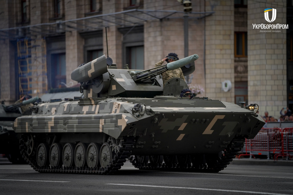 去年「獨立日」閱兵時展出的BMP-1TS步兵戰車，換裝新型模組化砲塔大幅升級戰力。（取自UOP）