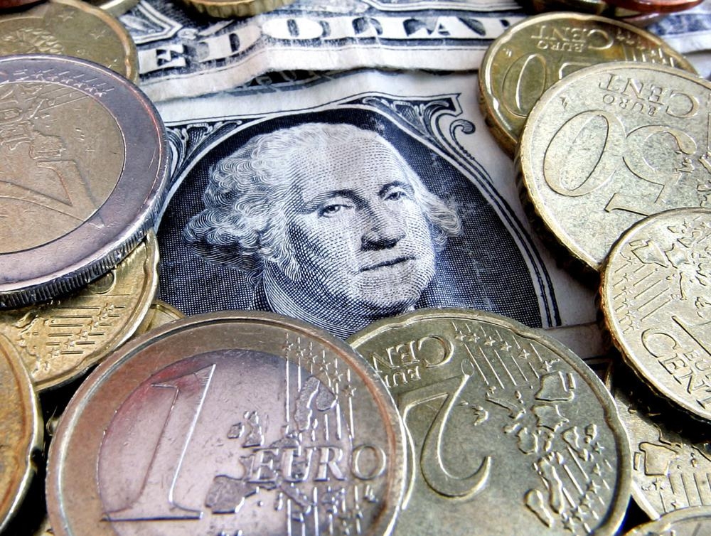 歐元成立20年來，兌美元12日首度出現1比1的價位。（美聯社）