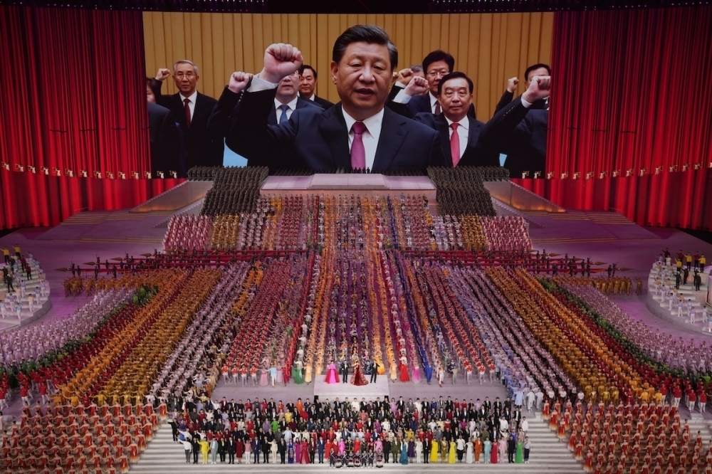 中共建党百年贺礼如「全面建成小康社会」、「全面脱贫」及「抗疫成功」等政绩全都失控。（美联社）(photo:UpMedia)