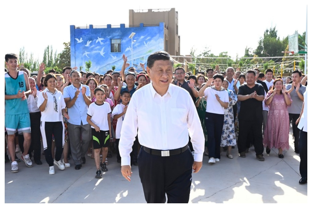 中國國家主席習近平7月到新疆視查。（新華社）