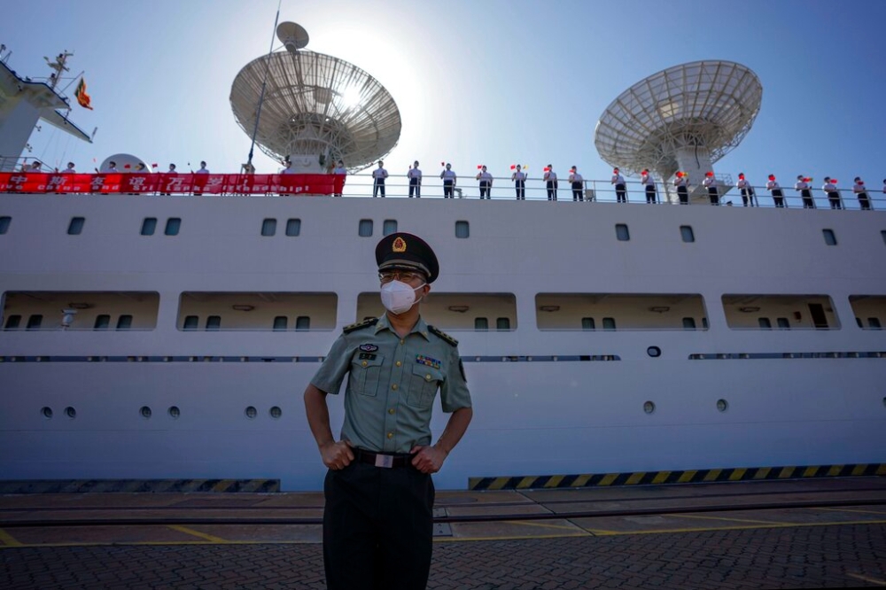 中國研究船「遠望5號」16日抵達斯里蘭卡漢班托塔港。（美聯社）