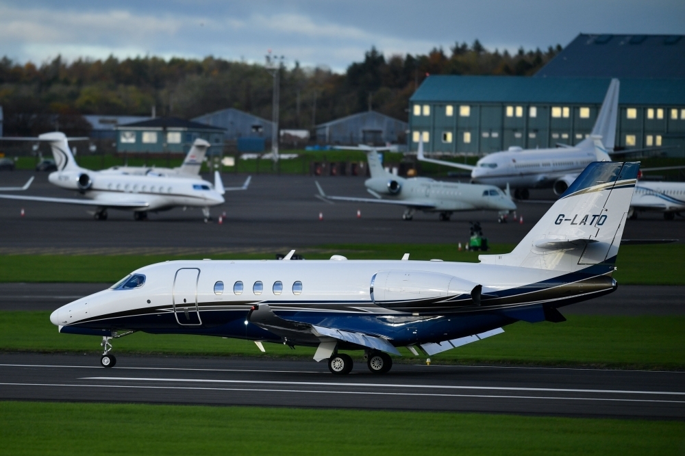 飛抵蘇格蘭參加 COP26 峰會的私人飛機（資料照片／湯森路透）