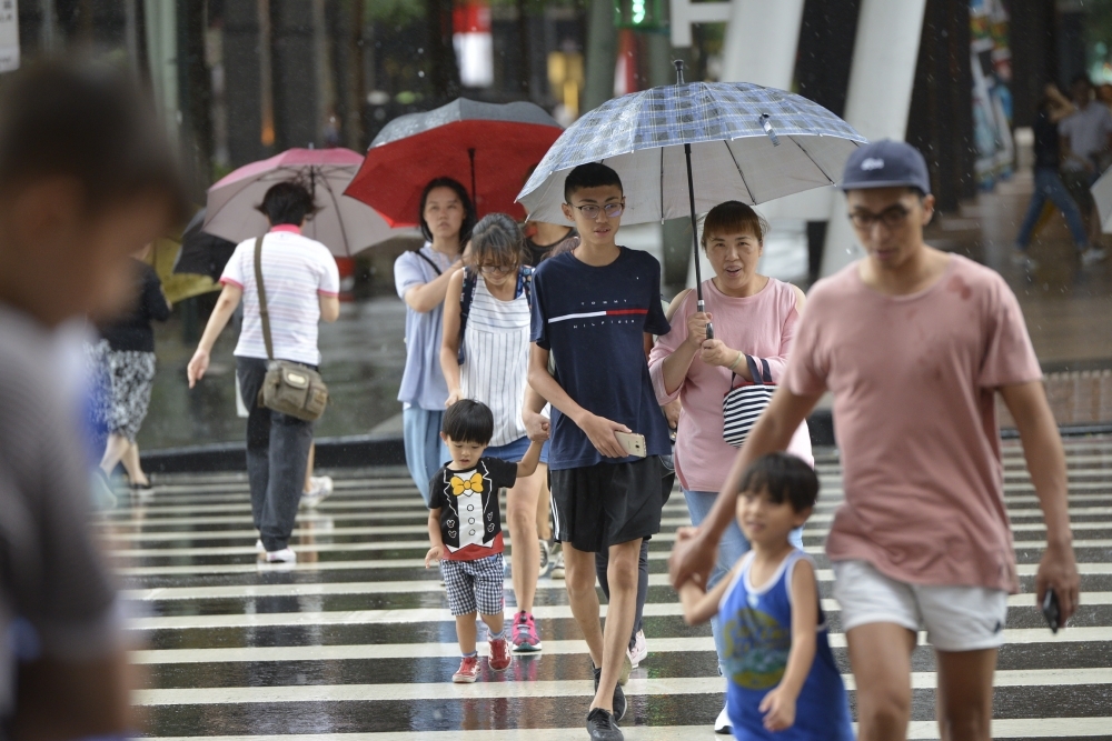 軒嵐諾颱風發布海上警報，新北市平溪國民中學、德拉楠民族實驗小學，已在中午12點起停止上課。（資料照片／李智為攝）