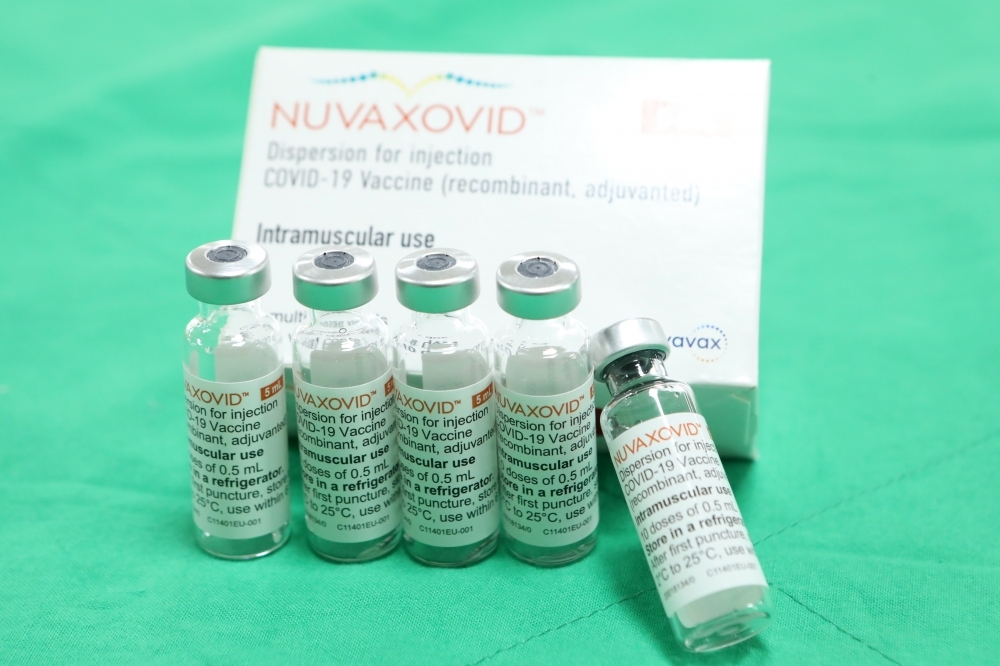 指揮中心5日宣布，將開放12-17歲青少年接種Novavax，並調整追加劑間隔時間為3個月以上。（資料照片／王侑聖）