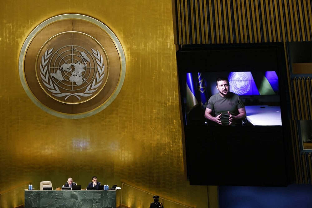 烏克蘭總統澤倫斯基以預錄影片方式在聯合國大會發表演說，（美聯社）