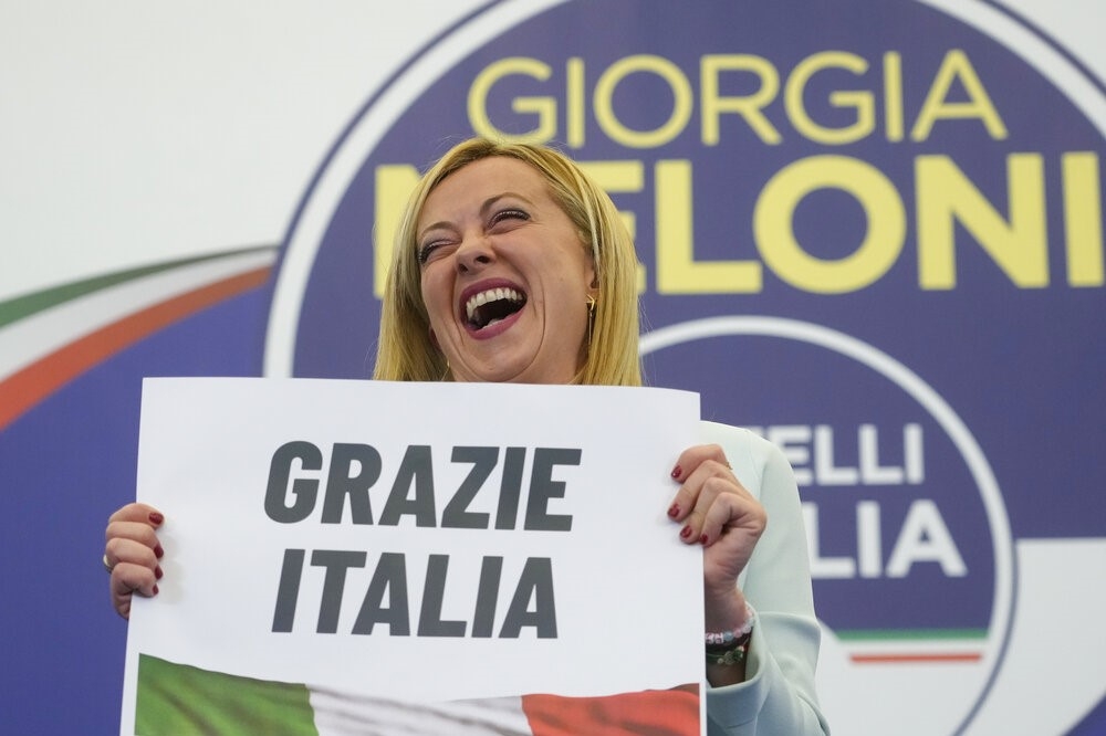 義大利國會大選結果出爐，右翼聯盟宣布勝選，「義大利兄弟黨」黨魁梅洛尼有望出任總理。（美聯社）