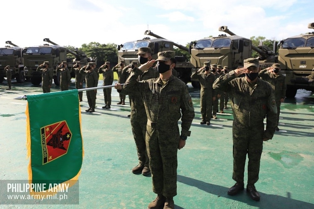 菲軍第10野戰砲兵營舉行誓師儀式，首度展開實戰部署。（取自菲律賓陸軍）