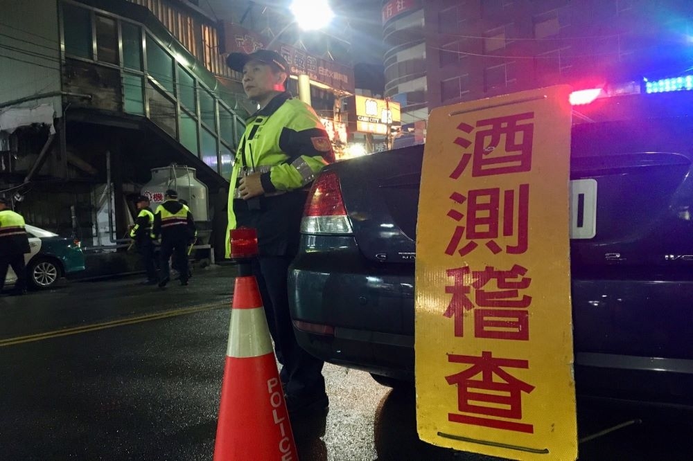台北市交通事件裁決所公布第8次酒累犯名單，12男1女，共計13人。（資料照片／張哲偉攝）