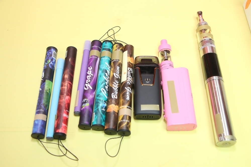 林姓科大教師涉嫌從美國進口大麻膏，混入電子煙販賣給學生。示意圖。（資料照片／王侑聖攝）