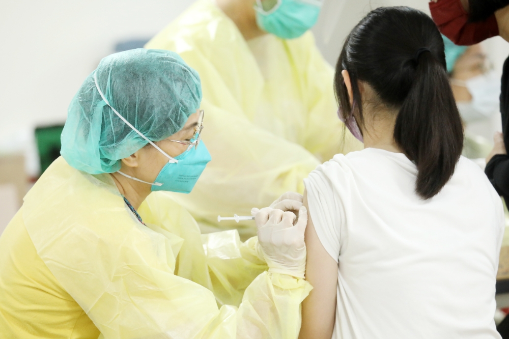 台北市衛生局表示，11日將釋出5.1萬劑次世代疫苗。（資料照片／王侑聖攝）