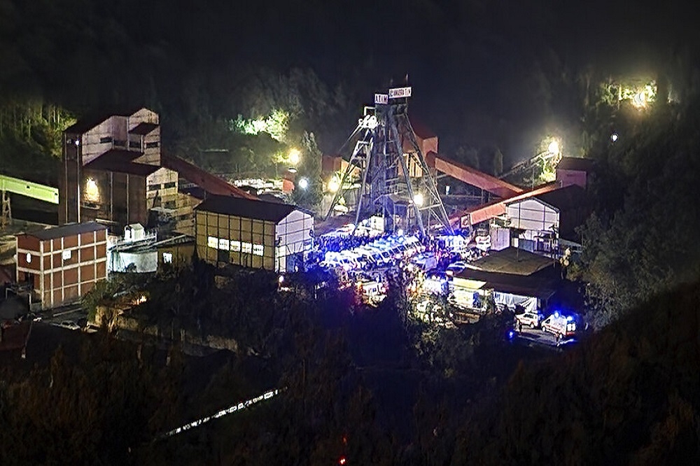 土耳其黑海省分巴尔滕省的阿玛斯拉一处矿坑发生爆炸。（美联社）(photo:UpMedia)