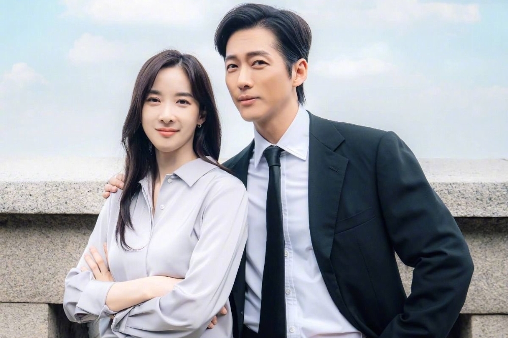 南宮珉（右）與李清娥在《千元律師》上演一段淒美的愛情故事，兩人超有CP感，為這部職場刑偵劇增添些許柔情。（取自SBS IG）