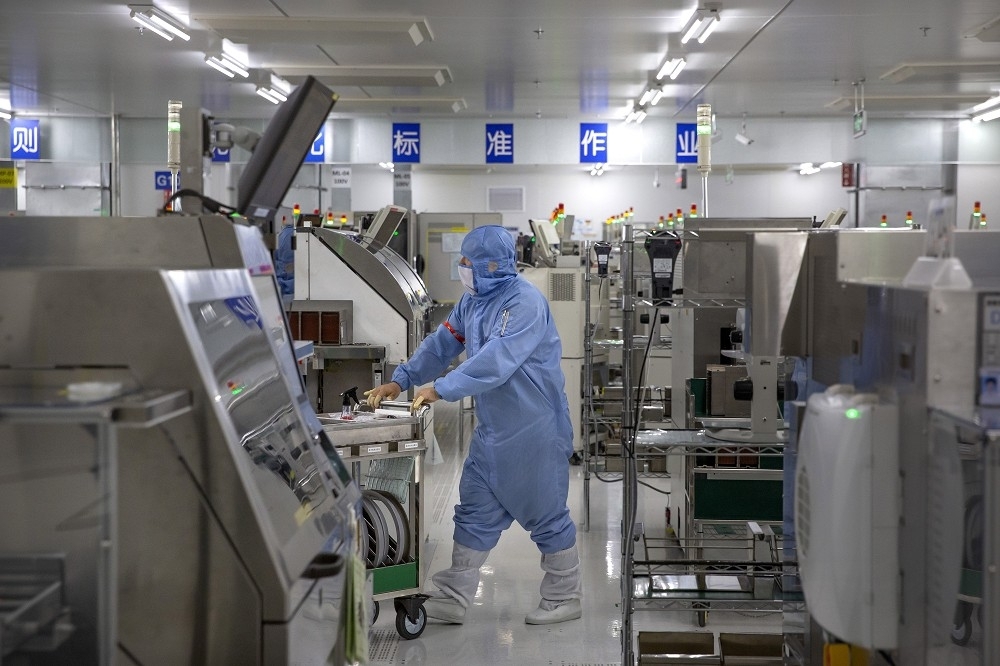 拜登对中国的晶片禁令，等于为中国高端运算晶片公司清理掉所有的外国竞争者。（美联社）(photo:UpMedia)