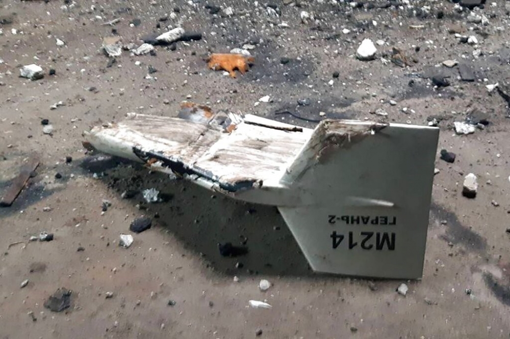 俄军无人机零件是中国仿制品，西方科技恐外洩。图为日前遭乌军击落的伊朗制Shahed-136无人机残骸。（美联社）(photo:UpMedia)