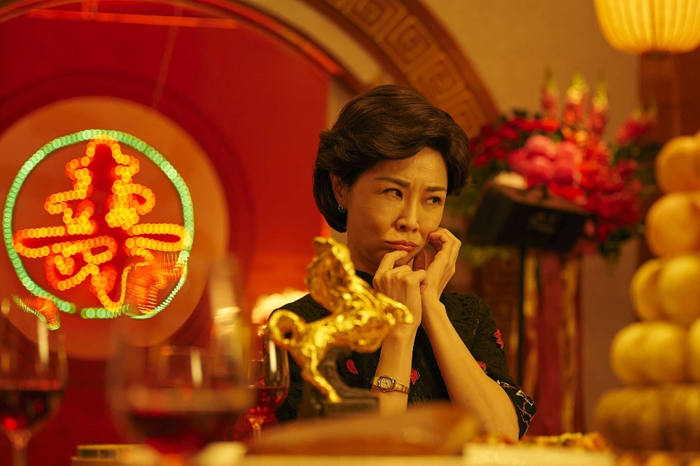 謝盈萱在金馬形象影片中重現《孤味》中由陳淑芳所飾演的母親一角，活靈活現。（金馬執委會提供）