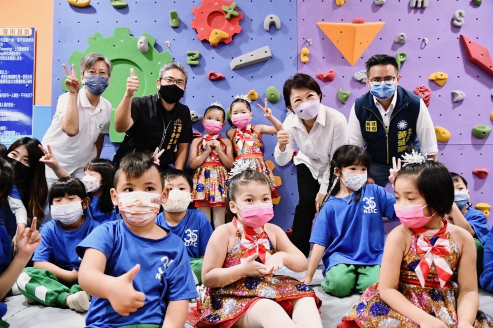 台中市第2座專屬兒童運動中心「北屯東峰兒運」4日正式啟用。（台中市政府提供）