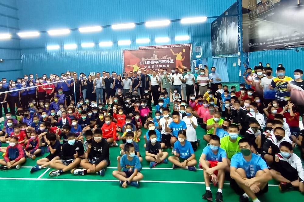 台中市長盃全國羽球賽吸引近2000好手以球會友。（楊文琳攝）
