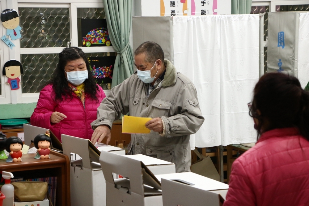 台北市選委會21日公告台北市長選舉人人數約有202人，跟上屆比起來少了超過13萬人。（資料照片／王侑聖攝）