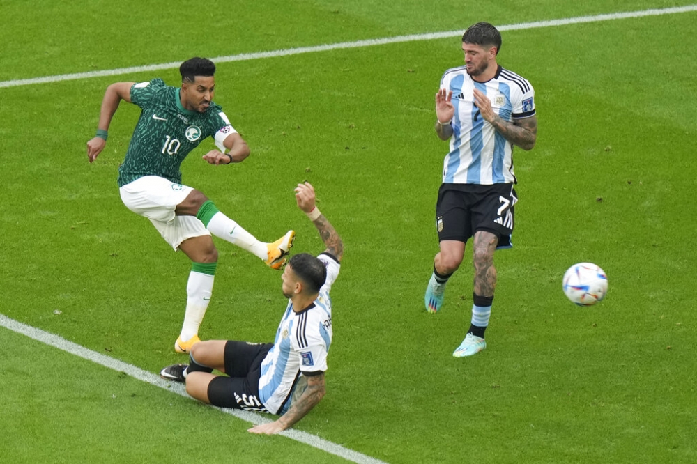 沙乌地阿拉伯22日以2比1击败阿根廷，夺下破纪录的历史首胜。（美联社）(photo:UpMedia)