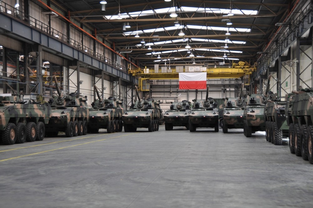 今年11月間，波蘭PGZ集團旗下CENZIN公司派員與軍備局接觸，202廠規劃將波蘭120公厘自動裝填迫砲系統在台生產八輪甲迫擊砲車（圖），正評估技轉在台可能性。（取自HSW官網）