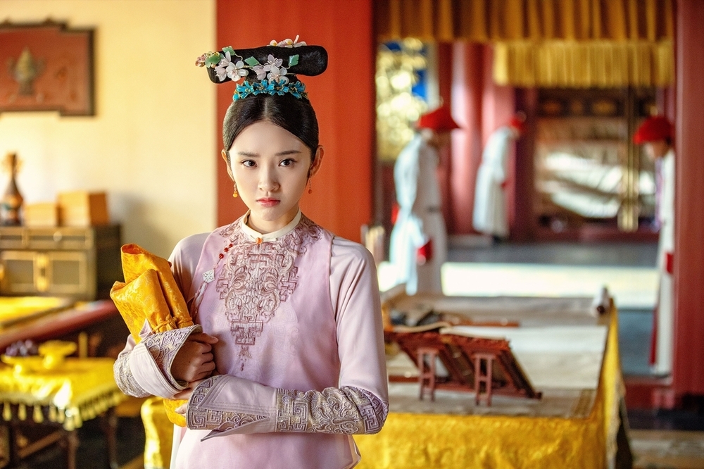 中國女星唐藝昕是《慶餘年》男主角張若昀的老婆，由她演出的《鹿鼎記》建寧公主一角，網友激讚是最像原著的版本。（緯來提供）