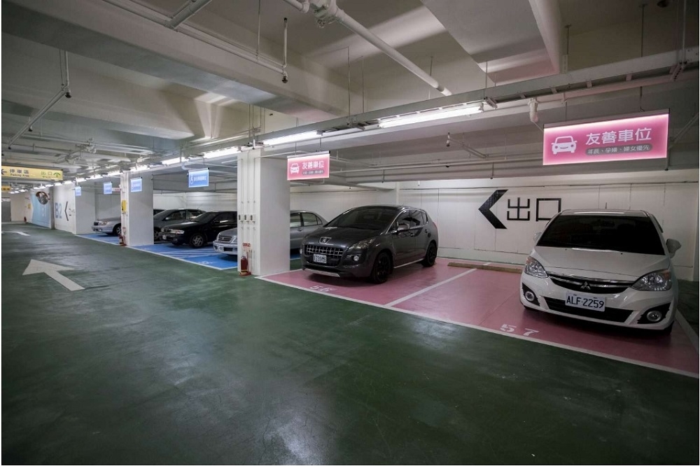 頂竹圍地下停車場，打造便利、安全和友善婦幼的停車環境。(新竹市政府提供)