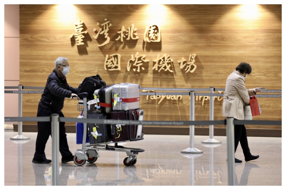 針對中國疫情爆發又要解封邊境，專家建議要增加對中國來台的旅客的防疫措施。示意圖。（資料照片／王侑聖攝）