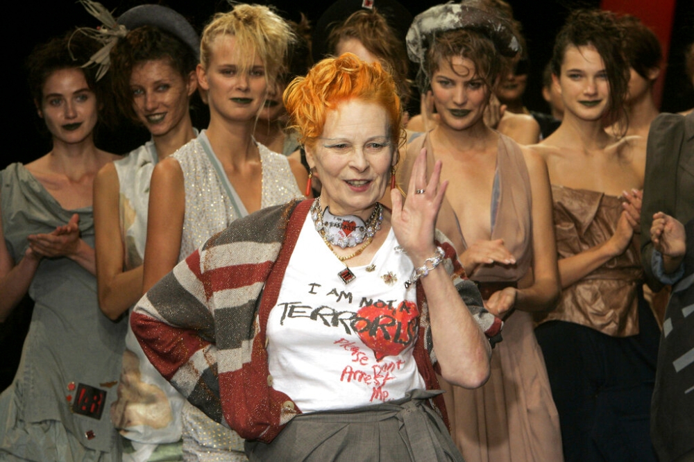 2005年10月，魏斯伍德在巴黎出席時裝秀。（資料照片／美聯社）