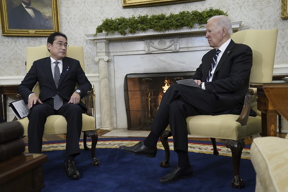 美國總統拜登14日與日本首相岸田文雄舉行雙邊會談。（美聯社）