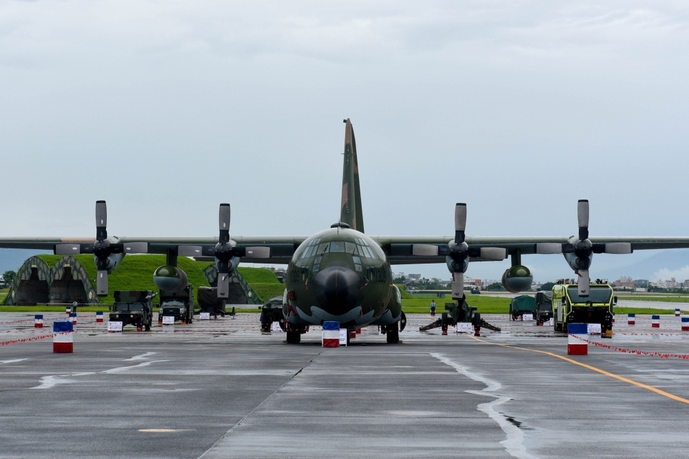國防部表示，空軍C-130運輸機春節期間將配合交通部疏運作業。（資料照片／葉信菉攝）