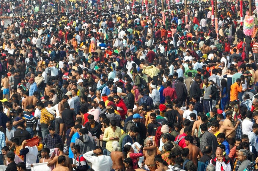 圖為1月14日，印度教徒在北方邦的河邊慶祝桑格拉提節（Makar Sankranti）。（資料照片／美聯社）