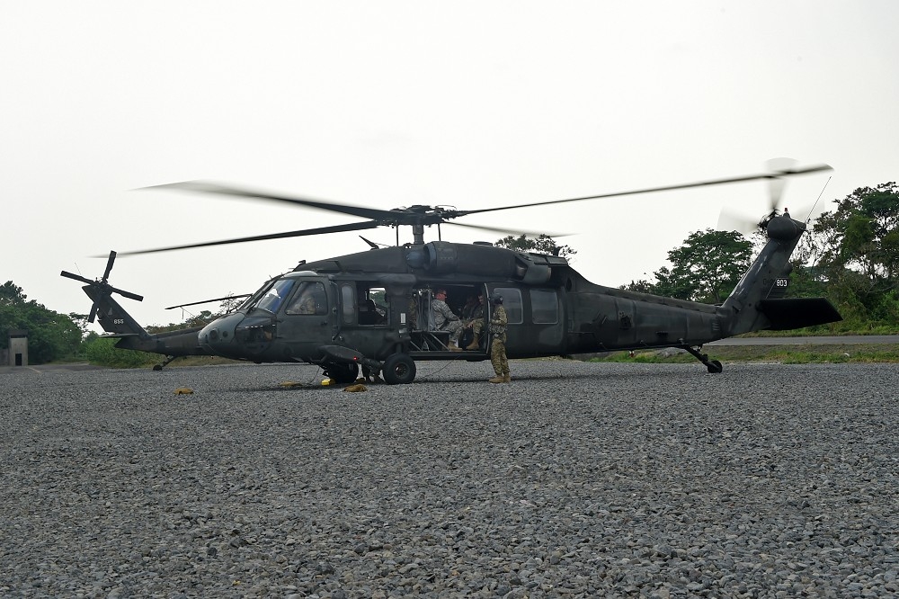目前尚不清楚，墜毀的田納西州國民兵的UH-60「黑鷹」直升機具體型號。（取自DVIDS）