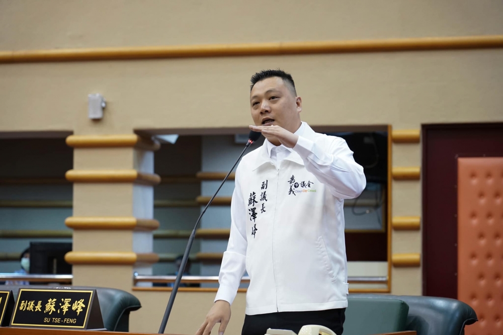 嘉義市議員蘇澤峰被控傳簡訊恐嚇另一名議員，他澄清是誤會。（取自蘇澤峰臉書）