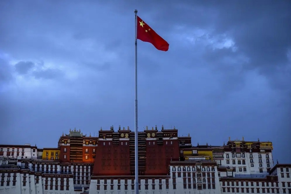 「西藏式的平静」正是具有中国特色的价值观显现，但也因为它的存在，永远都在反映着所谓「中国特色」和多少自由心灵格格不入。 （美联社）(photo:UpMedia)