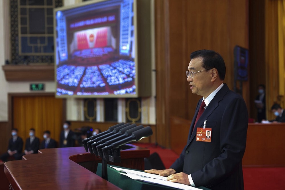 中国国务院总理李克强进行任内最后一次政府工作报告，宣布今年的经济成长率目标订为5%，低于外界预期。（美联社）(photo:UpMedia)
