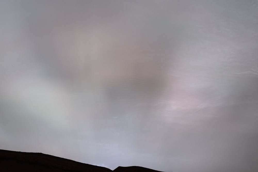 探測車傳回火星日落時的奇幻景象，有助科學家進一步了解火星的大氣構造。（取自NASA網站）