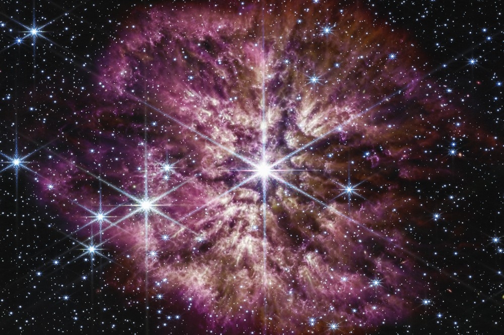 WR恆星瀕死前的美麗景象，不僅難忘也深具研究價值。（美聯社）