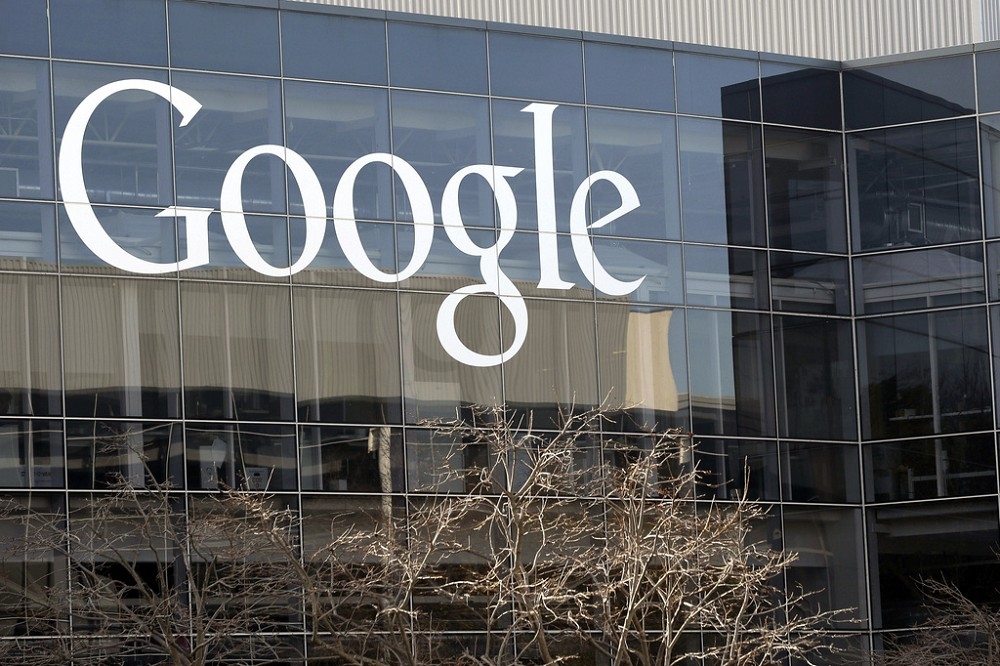 谷歌公司宣布將在先在Gmail與Docs產品，整合AI技術來迎戰微軟與ChatGPT。（美聯社）