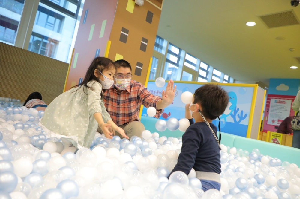 基隆第一座室內兒童樂園啟用　謝國樑：樂園逐步社區化