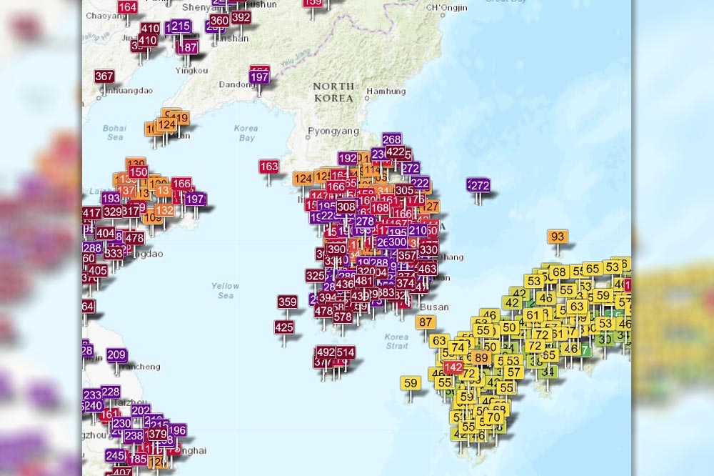氣象專家鄭明典分享的監測資訊，南韓今日已深受沙塵暴之苦，預計日本也將受到影響。（取自鄭明典臉書）